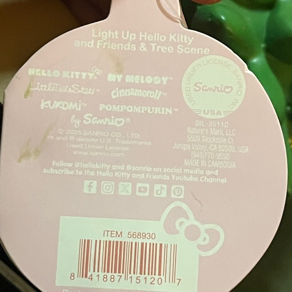 Sanrio Light up Hello Kitty & Friends Christmas Tree Scene...